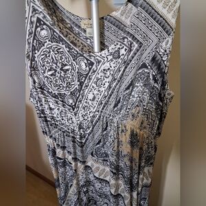 ONE WORLD  Printed V-Neck Maxi Dress